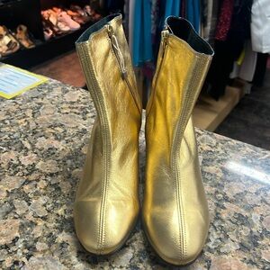 Marian Gold Leather Ankle Booties EU 40 / US 8.5